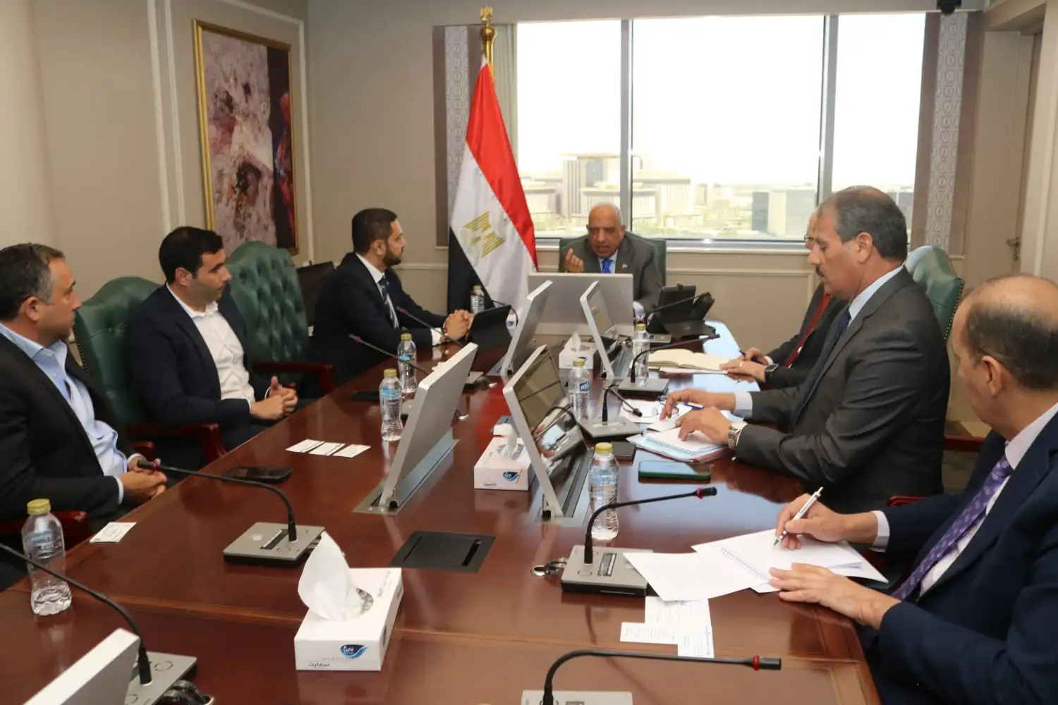 ''وزير الكهرباء'' يبحث مع تحالف ''جيلا -انترو - سيجنفاي'' التعاون فى مجالات كفاءة الطاقة والتوسع فى استخدامات الطاقات المتجددة