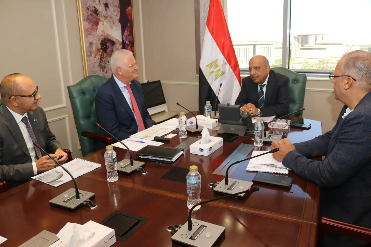 ''وزير الكهرباء'' يبحث مع تحالف 