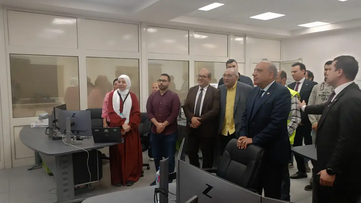 ''وزير الكهرباء'' يتفقد الإدارة العامة لشبكات الحلمية التابعة لشركة شمال القاهرة لتوزيع الكهرباء