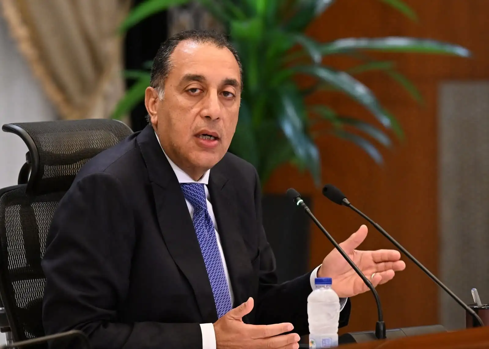 رئيس الوزراء: الحكومة تتابع بشكل يومي أداء شبكات الكهرباء و لا يوجد تخفيف أحمال 