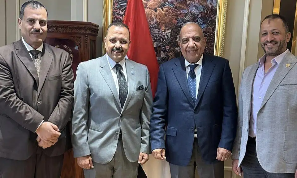 بعد حادث السير.. 'وزير الكهرباء' يوجه رسالة طمأنة للعاملين خلال زيارة وفد 'المرافق العامة'