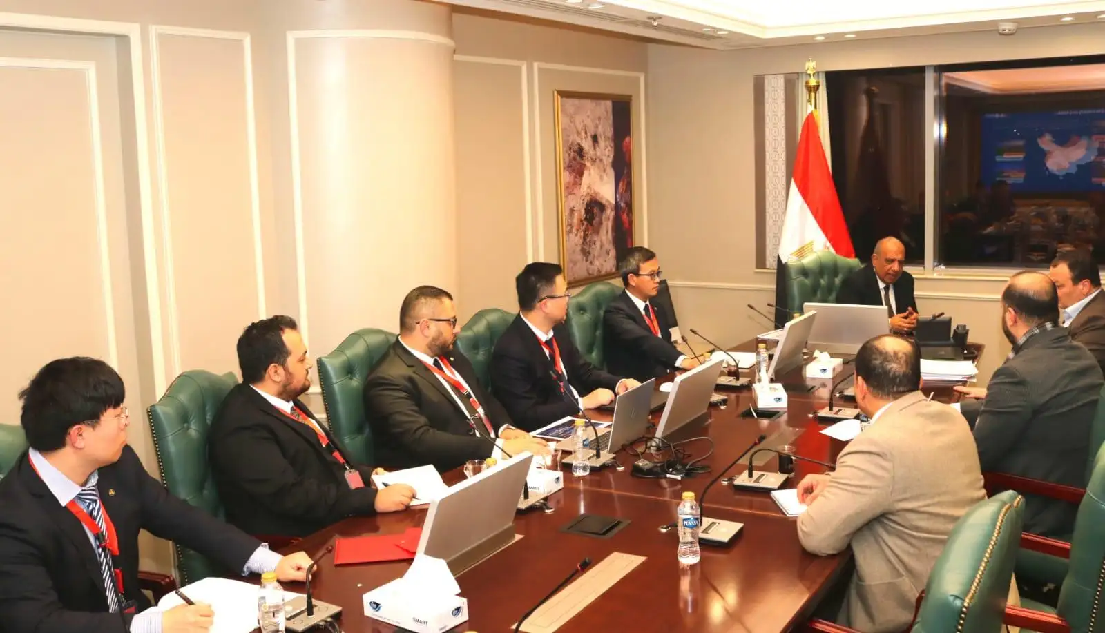 ''وزير الكهرباء'' يبحث مع مجموعة صاني 